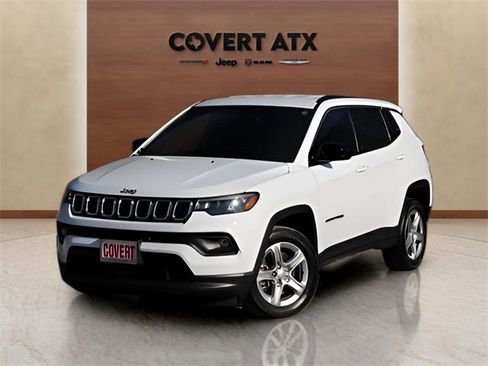 Used 2024 Jeep Compass Latitude image 1