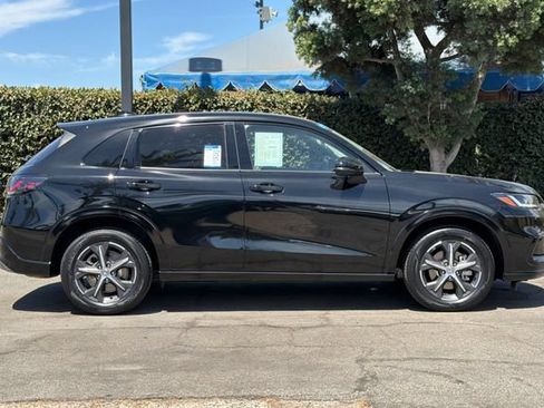 Used 2025 Honda HR-V EX-L image 3