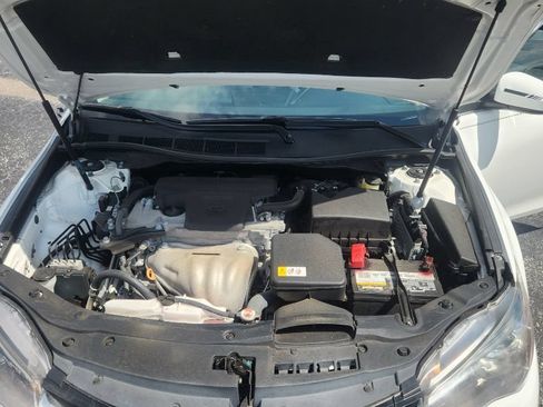Used 2017 Toyota Camry SE FWD image 21