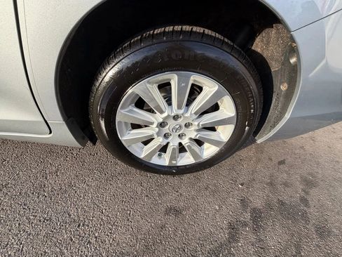 Used 2014 Toyota Sienna XLE image 9