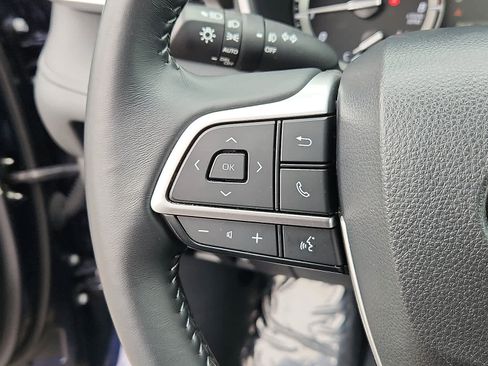 Certified 2022 Toyota Highlander XLE image 24