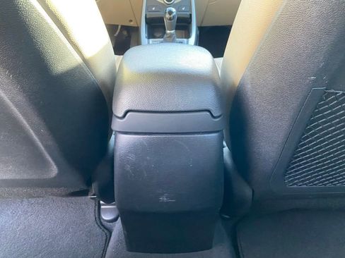 Used 2014 Hyundai Elantra Limited w/ Option Group 03 image 29