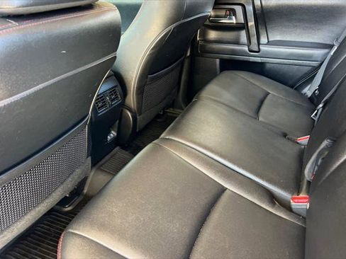 Certified 2021 Toyota 4Runner Venture w/ Moonroof Package AWD/4WD image 4