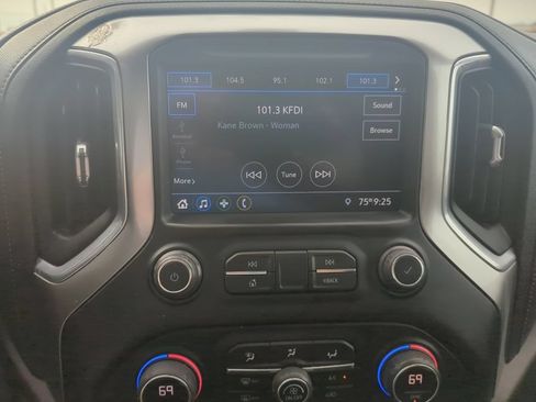 Used 2021 Chevrolet Silverado 2500 LT w/ Convenience Package AWD/4WD image 12