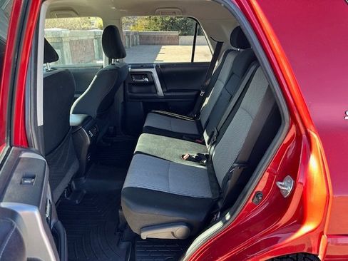 Used 2019 Toyota 4Runner SR5 image 18