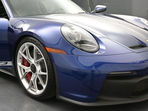 Used 2022 Porsche 911 GT3 RWD image 15