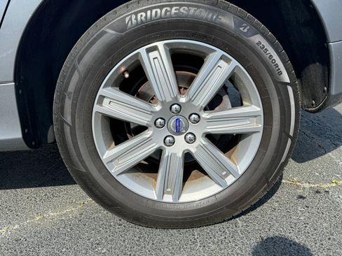 Used 2016 Volvo XC60 T5 Premier FWD image 3