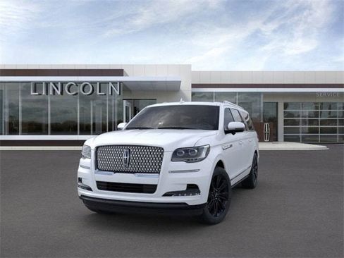 New 2024 Lincoln Navigator L Reserve image 2