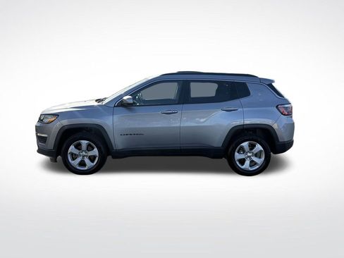 Used 2019 Jeep Compass Latitude w/ Cold Weather Group image 5