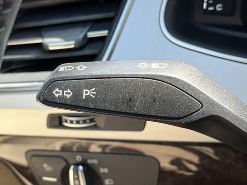 Used 2019 Audi Q7 2.0T Premium Plus AWD/4WD image 48