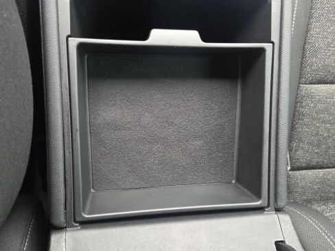 Used 2024 Chevrolet Traverse LT w/ LPO, Floor Liner Package FWD image 38