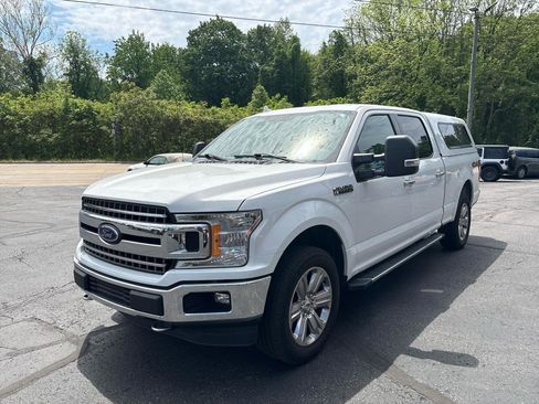 Used 2018 Ford F150 XLT w/ Equipment Group 302A Luxury AWD/4WD image 3