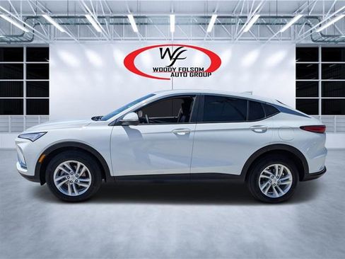 Used 2024 Buick Envista Preferred w/ Advanced Safety Package FWD image 6