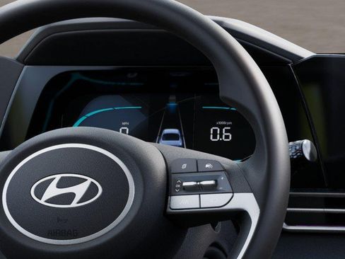 New 2026 Hyundai Elantra SE FWD image 14