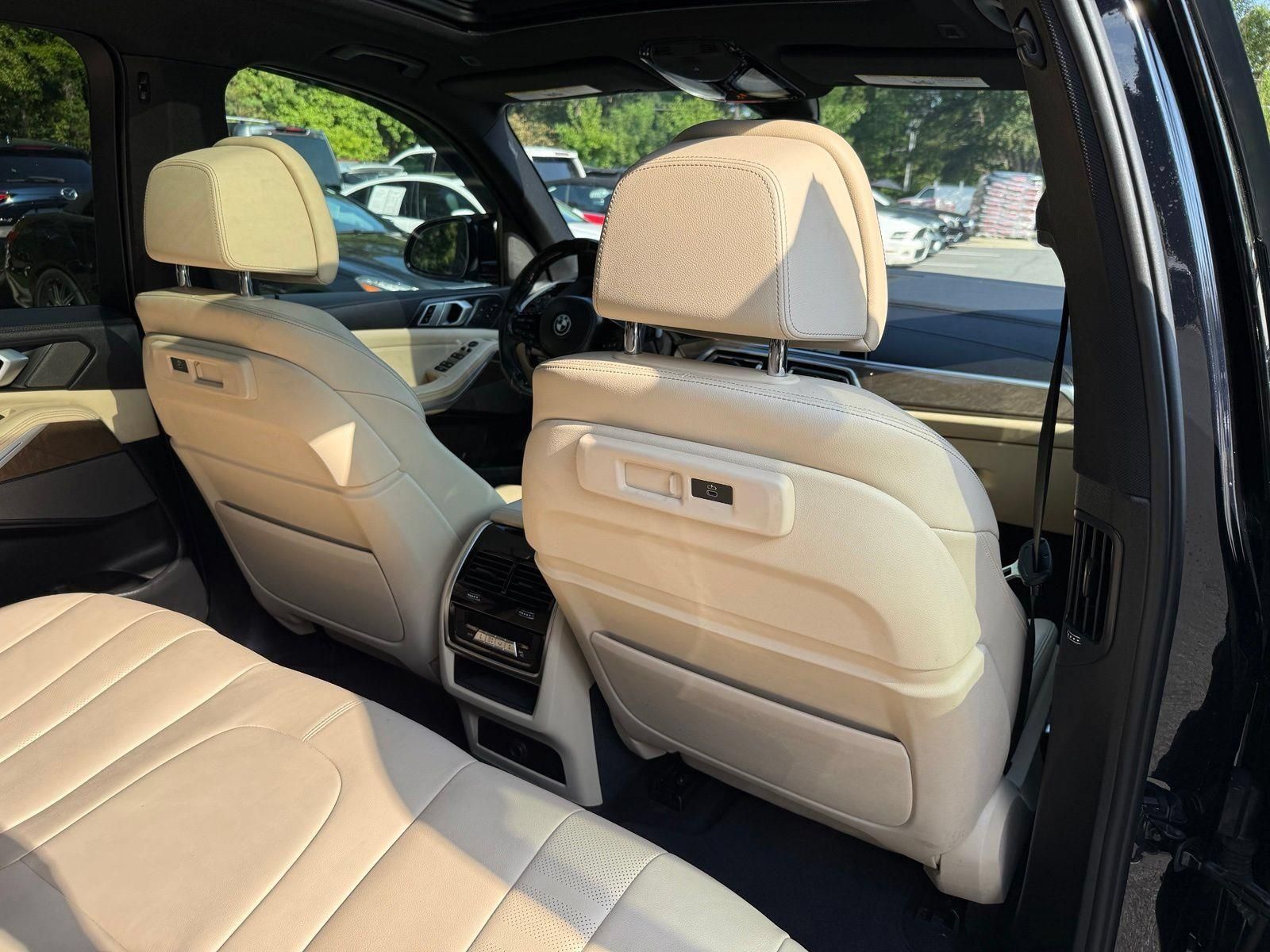 Used 2021 BMW X5 sDrive40i w/ M Sport Package RWD image 31