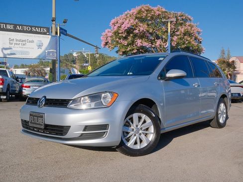 Used 2016 Volkswagen Golf SE FWD image 1