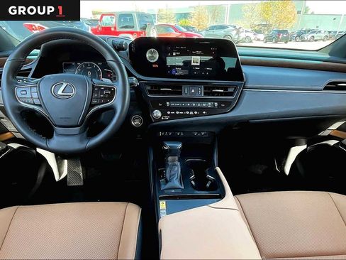 Certified 2024 Lexus ES 350 w/ Premium Package image 13