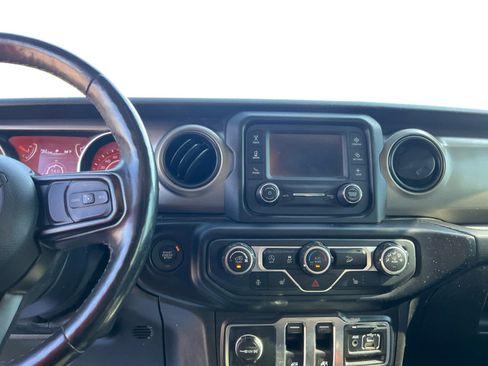 Used 2019 Jeep Wrangler Sport AWD/4WD image 11