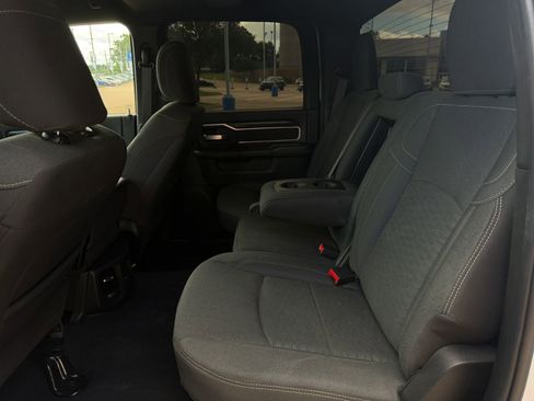 Used 2025 RAM 2500 Big Horn AWD/4WD image 35