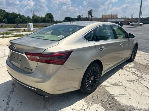 Used 2016 Toyota Avalon Touring FWD image 3