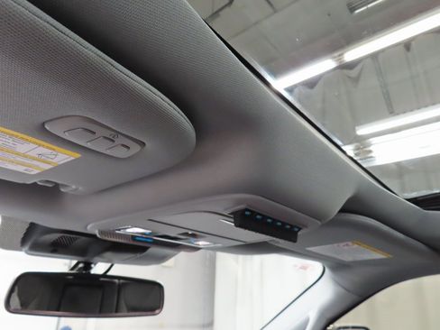 Used 2025 Ford F250 Lariat w/ Lariat Ultimate Package image 30