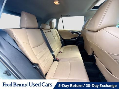 Used 2019 Toyota RAV4 XLE Premium w/ Cold Weather Package AWD/4WD image 30