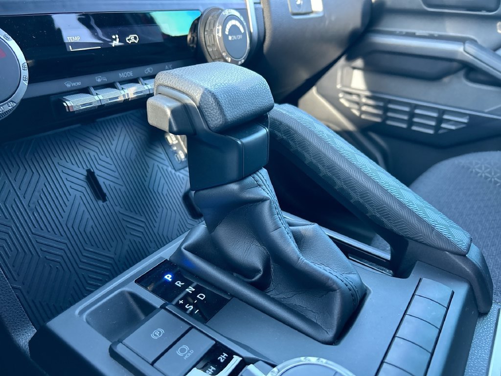 Certified 2025 Toyota 4Runner SR5 AWD/4WD image 24