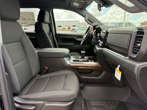 New 2026 Chevrolet Silverado 1500 LT w/ Z71 Off-Road Package image 3