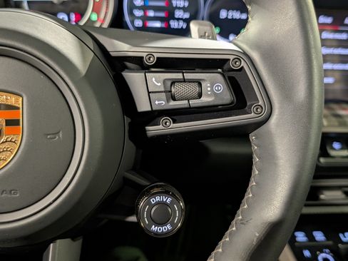 Certified 2025 Porsche 911 Turbo S AWD/4WD image 33