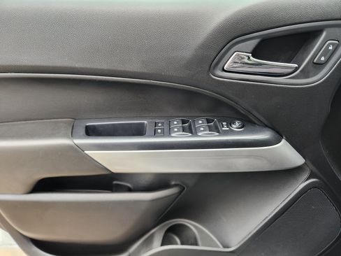 Used 2021 Chevrolet Colorado LT w/ LT Convenience Package image 24