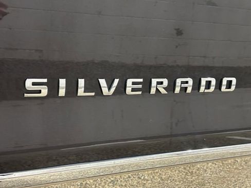 Used 2015 Chevrolet Silverado 1500 LTZ Z71 w/ LTZ Plus Package AWD/4WD image 29