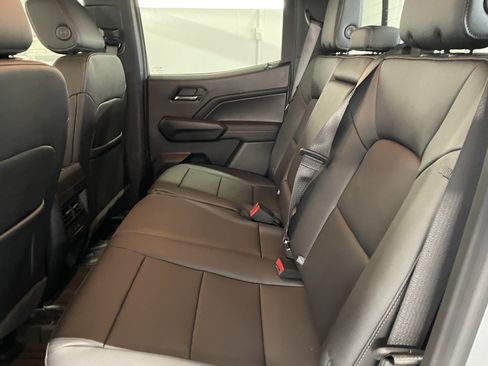 New 2026 GMC Canyon Elevation w/ Convenience Package image 9