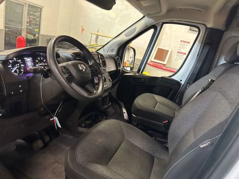 Used 2025 RAM ProMaster 2500 w/ Convenience Group FWD image 8