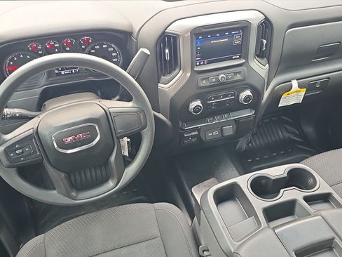 Used 2022 GMC Sierra 2500 Pro w/ Gooseneck/5TH Wheel Package AWD/4WD image 18
