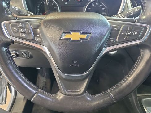 Used 2020 Chevrolet Equinox LT w/ Driver Convenience Package FWD image 17