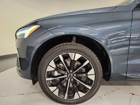 New 2026 Volvo XC60 B5 Plus w/ Climate Package image 11