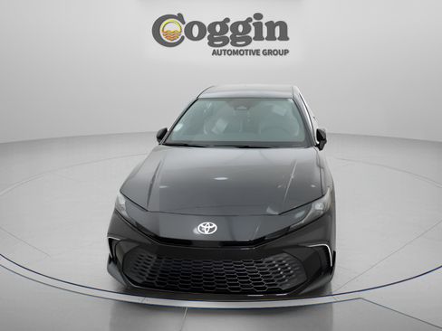 New 2026 Toyota Camry SE image 31