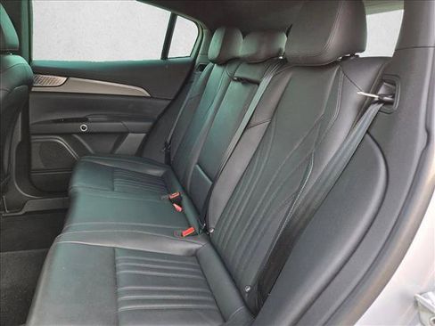 Used 2024 Maserati Grecale GT image 19