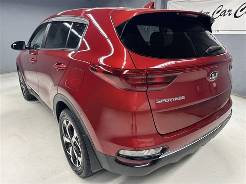 Used 2021 Kia Sportage LX FWD image 4