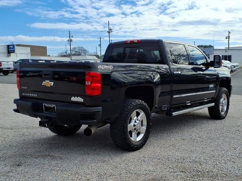 Used 2016 Chevrolet Silverado 2500 High Country w/ Duramax Plus Package image 9