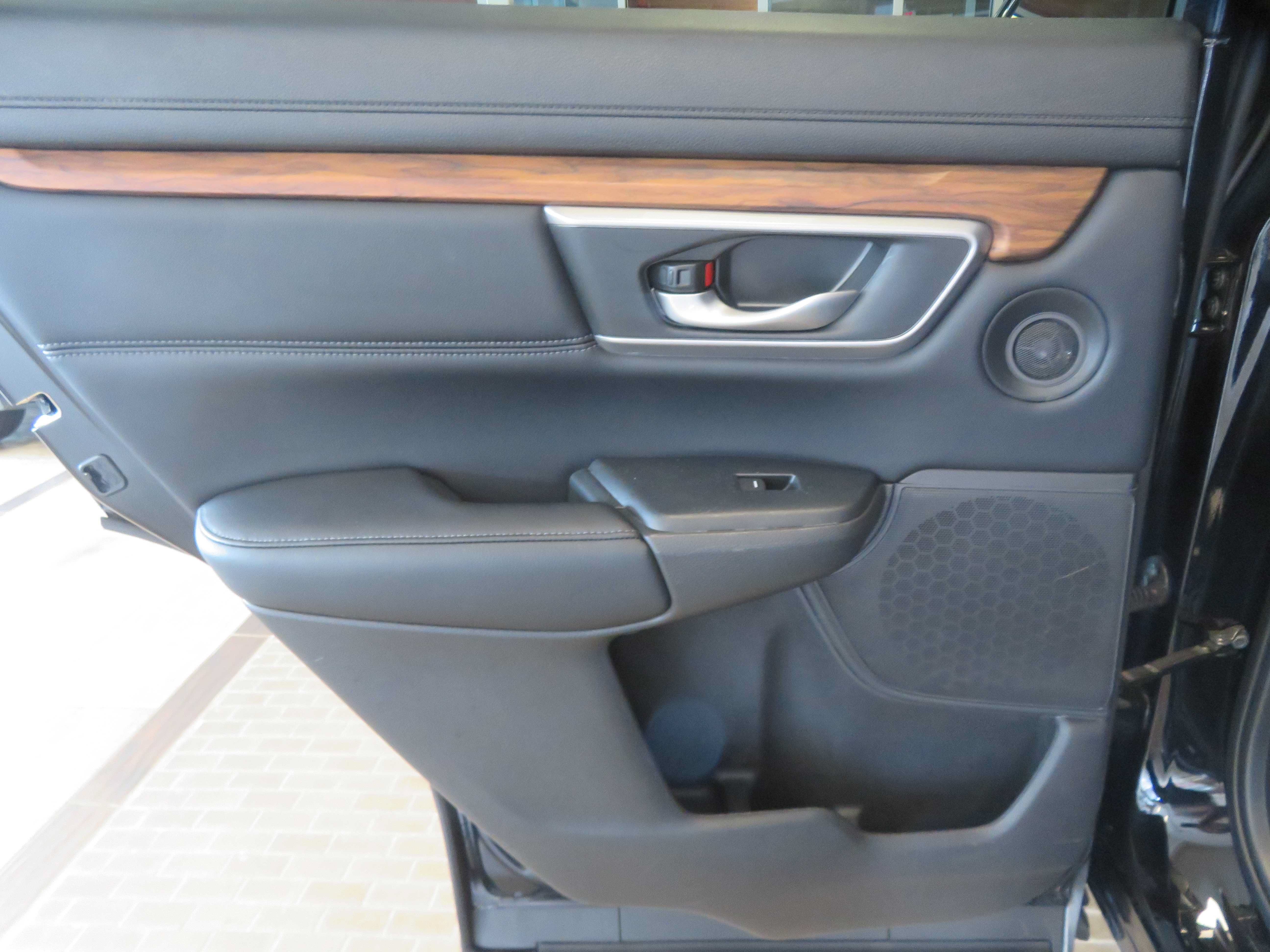 Used 2018 Honda CR-V EX-L image 17