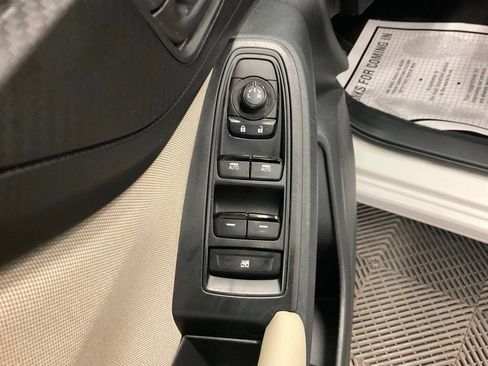 Used 2022 Subaru Impreza 2.0i AWD/4WD image 12