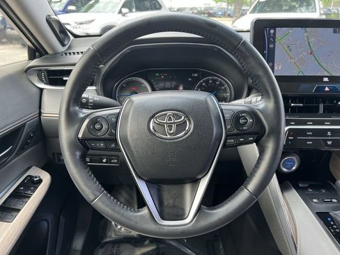 Used 2021 Toyota Venza Limited w/ Advanced Technology Package AWD/4WD image 16