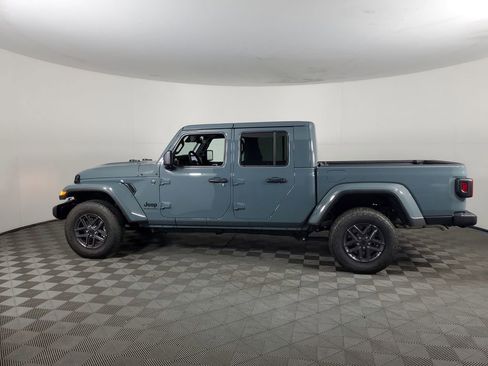 New 2026 Jeep Gladiator Sport image 7