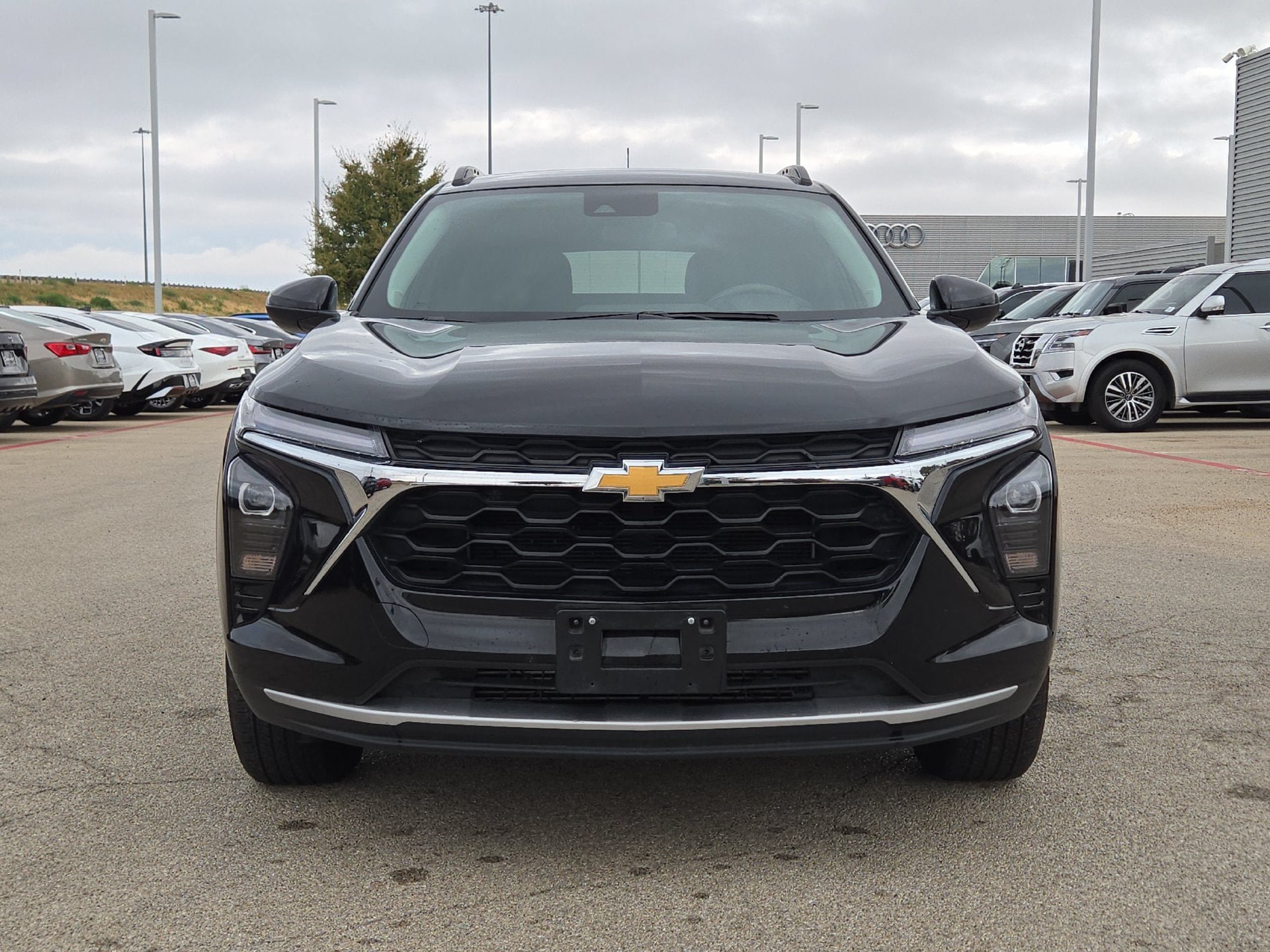 Used 2025 Chevrolet Trax LT FWD image 10