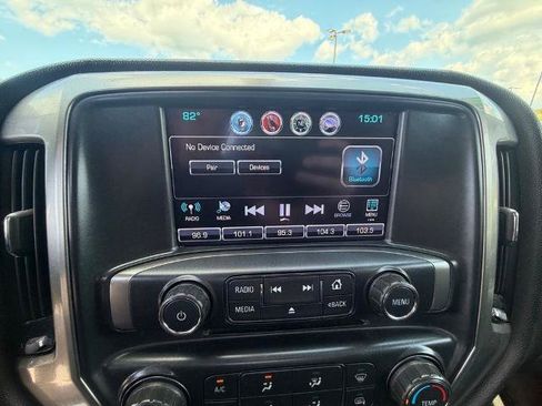 Used 2019 Chevrolet Silverado 1500 LT AWD/4WD image 25