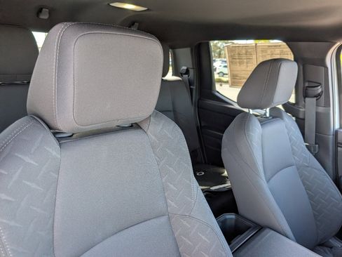 Used 2025 Toyota Tacoma SR image 3