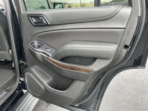 Used 2017 Chevrolet Tahoe LT image 22