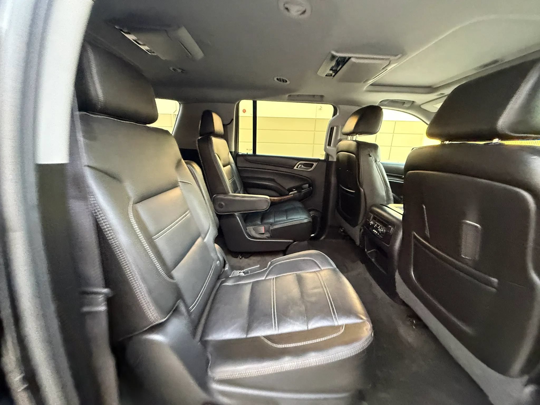Used 2015 GMC Yukon XL Denali w/ Touring Package AWD/4WD image 24