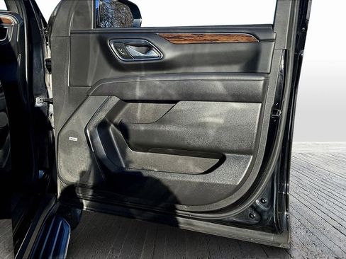 Used 2023 Chevrolet Tahoe Premier image 19